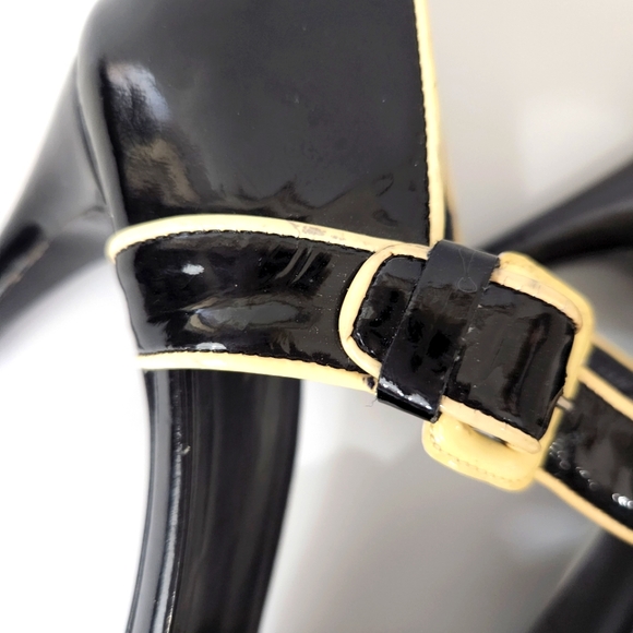Prada Patent Leather Black Cream Heels Sandals Size EU 38 - Picture 10 of 16